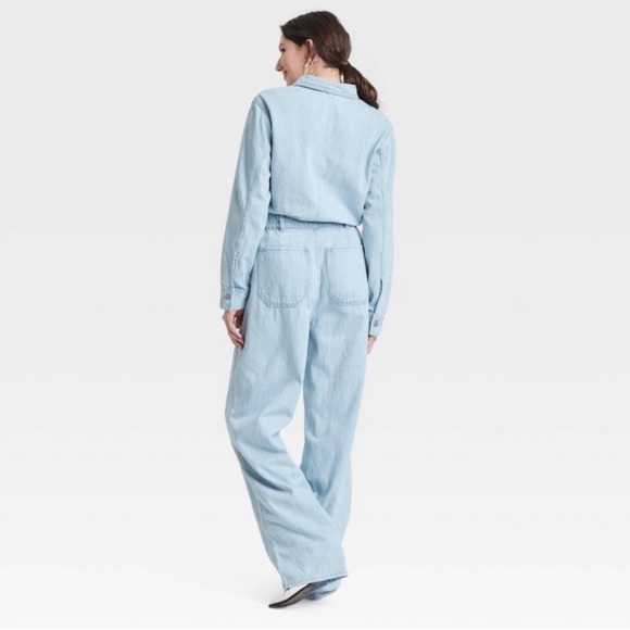 Universal Thread Soft Light Washed Denim Jumpsuit Size 10 NEW - Picture 2 of 6